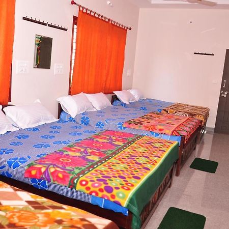 Jalavaibhava Homestay Kalasa Exterior photo