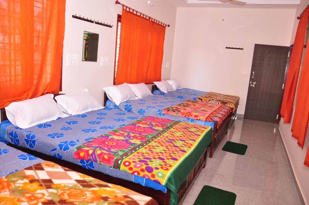 Jalavaibhava Homestay Kalasa Exterior photo